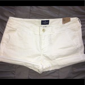American Eagle NWT White Shorts size 8